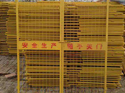 外部电梯防护门 - 河北省安平县东山网业有限公司图片1